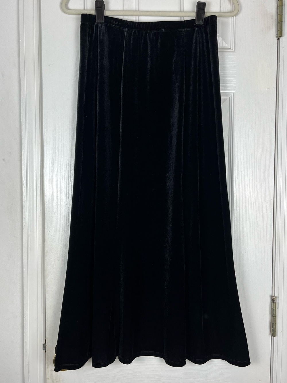 Notations Petite Black Velvet Maxi Skirt Sz PM Pull On Gothic Evening Romantic